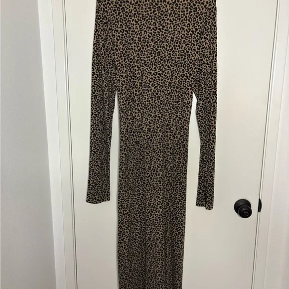 Old Navy Black and Gold Long Sleeve Bodycon Dress - Picture 2 of 2